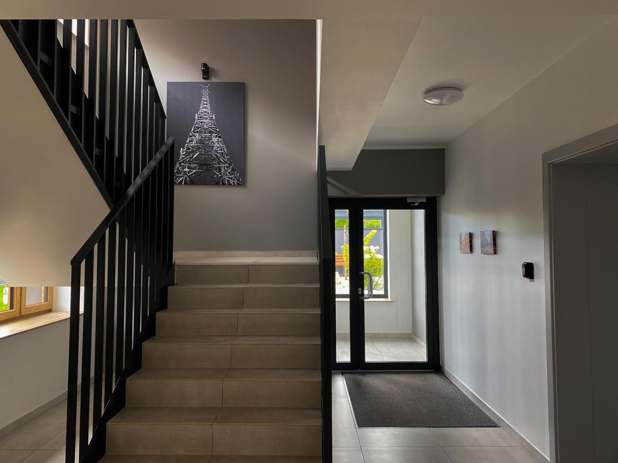 Tanie Noclegi Gliwice - Apartamenty Lowicka 28 Εξωτερικό φωτογραφία