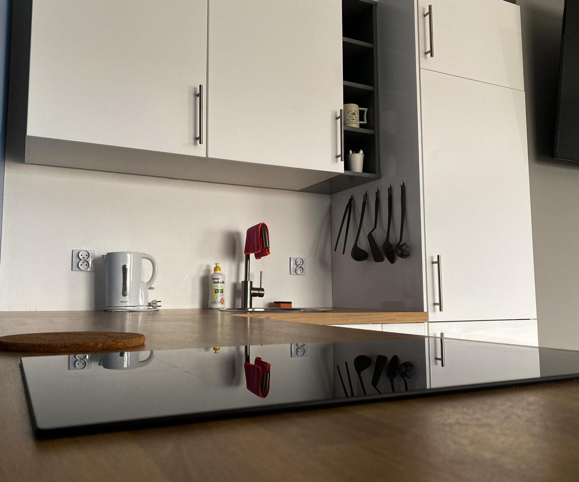 Tanie Noclegi Gliwice - Apartamenty Lowicka 28 Εξωτερικό φωτογραφία