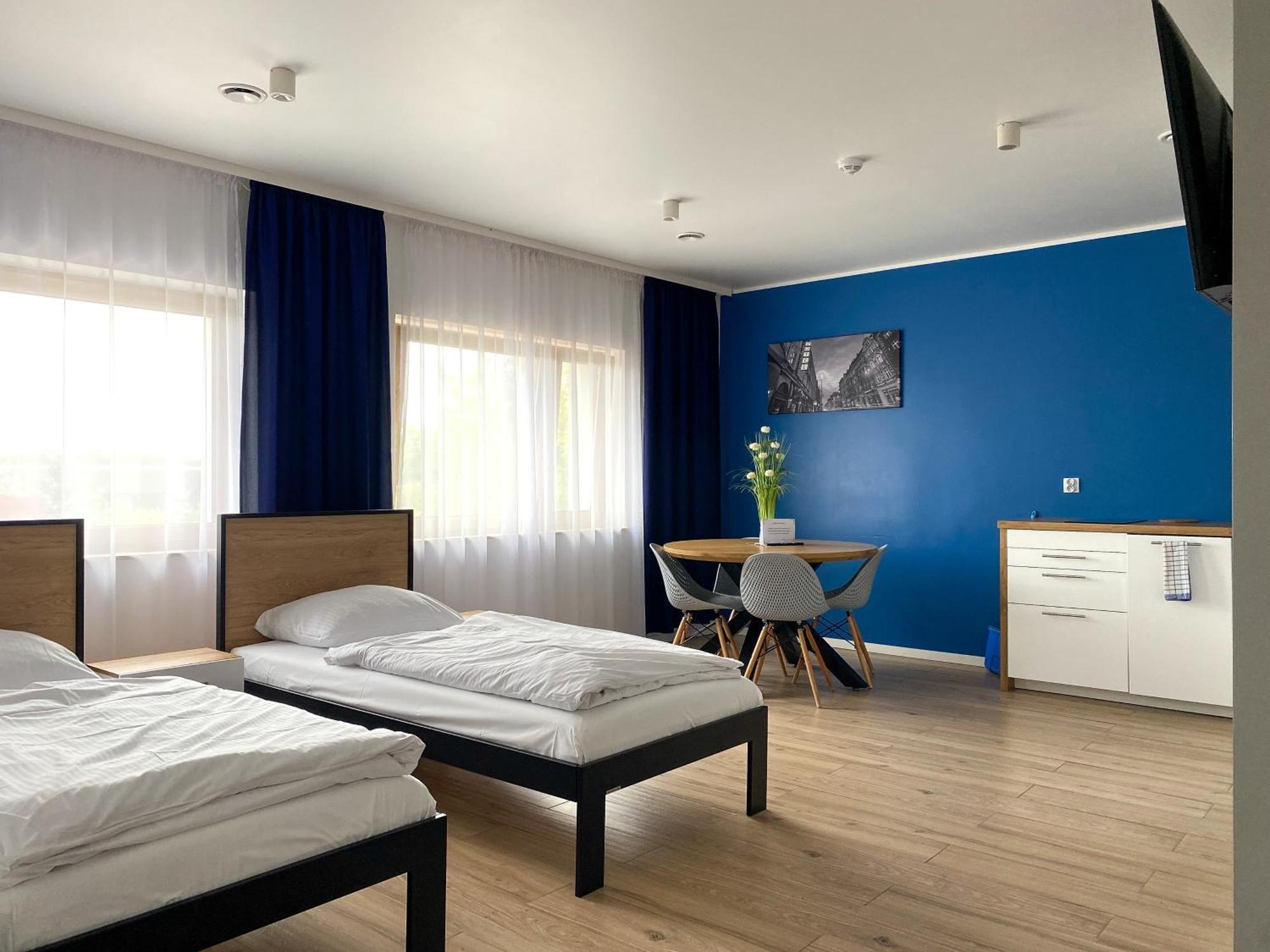 Tanie Noclegi Gliwice - Apartamenty Lowicka 28 Εξωτερικό φωτογραφία