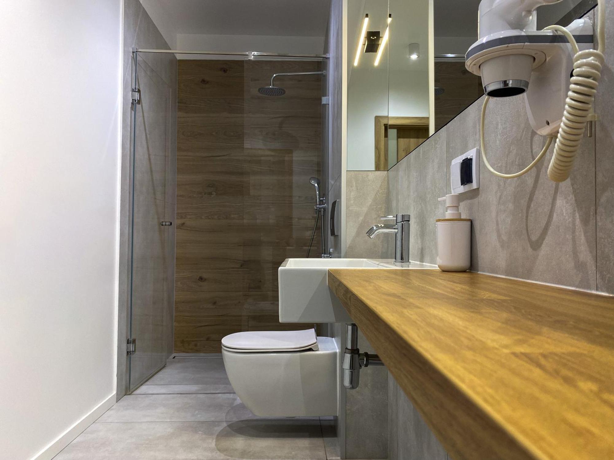 Tanie Noclegi Gliwice - Apartamenty Lowicka 28 Εξωτερικό φωτογραφία