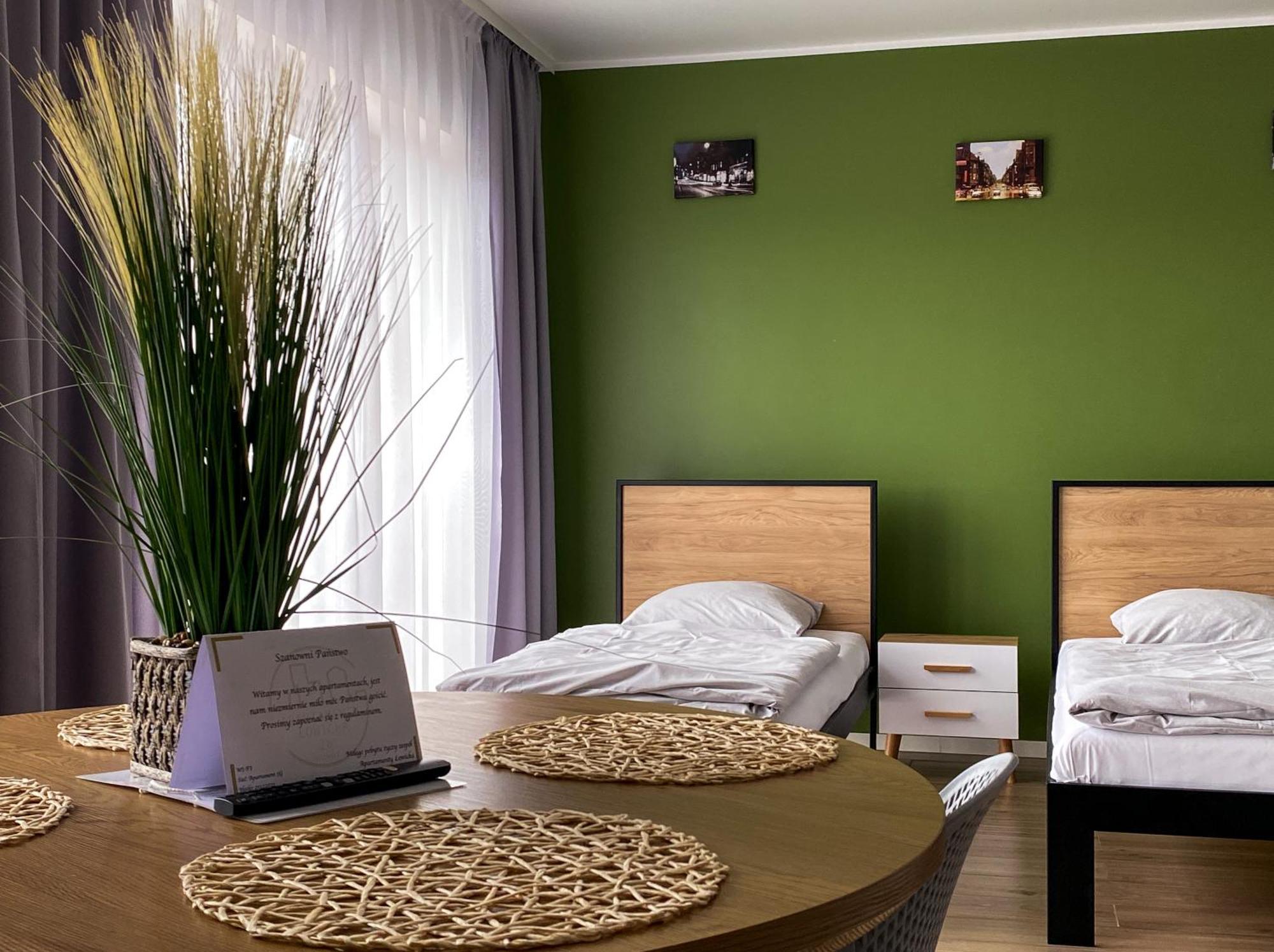 Tanie Noclegi Gliwice - Apartamenty Lowicka 28 Εξωτερικό φωτογραφία